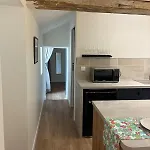 Cozy One Bedroom Apartment, Le Nest Appartamento