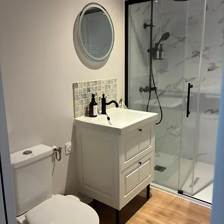 Cozy One Bedroom Apartment, Le Nest *