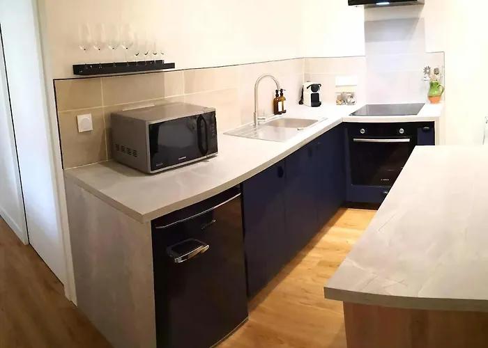 Cozy One Bedroom Apartment, Le Nest *